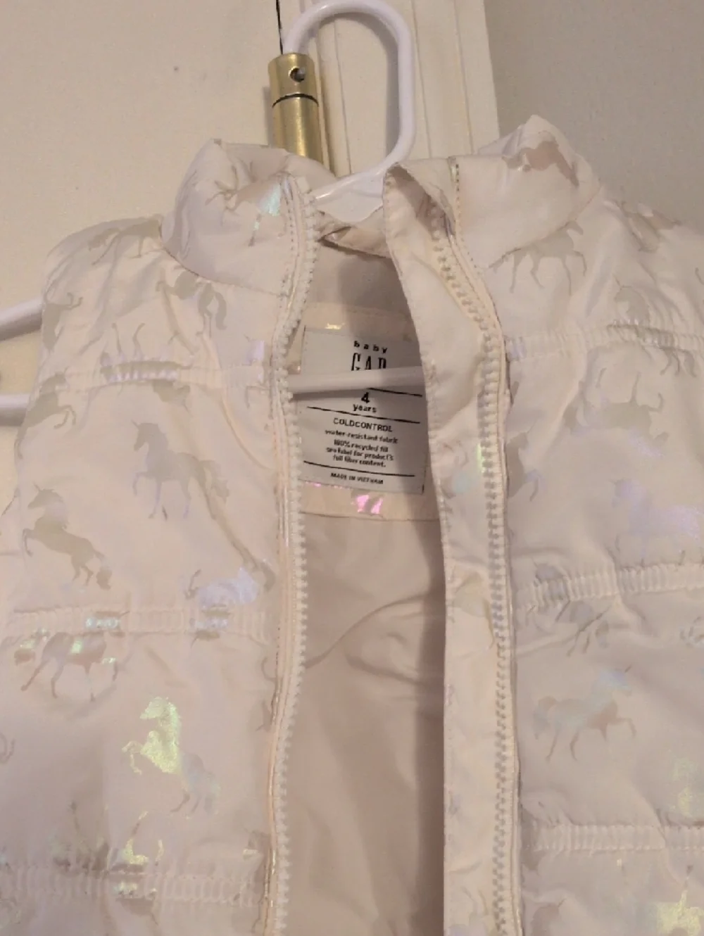 GAP Iridescent‎ Unicorn Puffer Vest - Cream